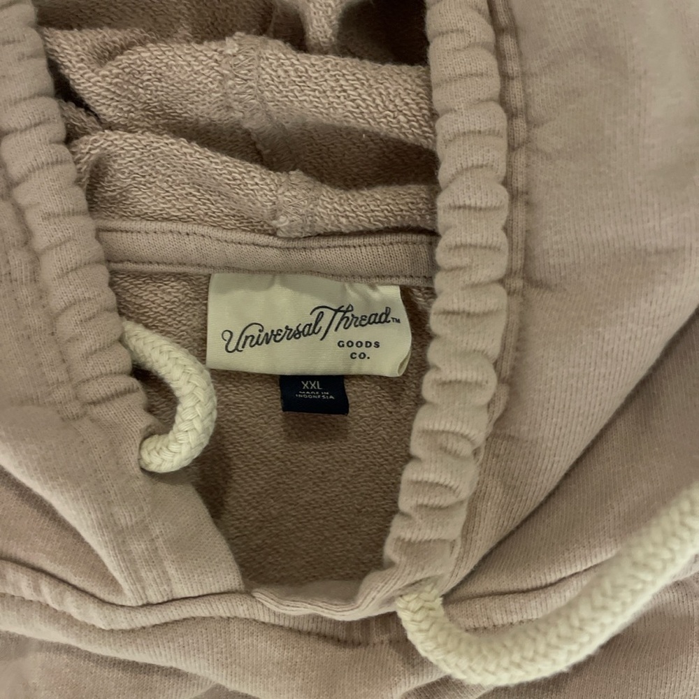 Universal Thread Sweatshirt - Picture 2 of 2